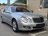 Mercedes E 220-11