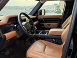 Land Rover Defender-7