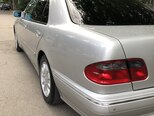Mercedes E 270-6