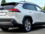 Toyota RAV4-7