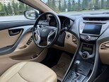 Hyundai Elantra-13