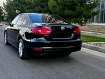 Volkswagen Jetta-6