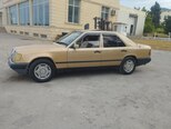 Mercedes 260 E-13