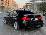 BMW 320d-8