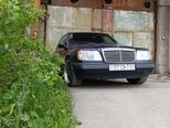 Mercedes 280 E-1