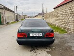 Mercedes E 280-4