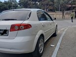 Chevrolet Lacetti-4