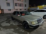 Mercedes 200 E-1