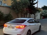 Hyundai Elantra-4