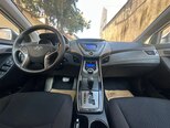 Hyundai Elantra-8
