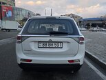 Mitsubishi Outlander-3