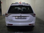 Mitsubishi Outlander-9