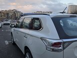 Mitsubishi Outlander-4