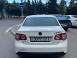 Volkswagen Jetta-2
