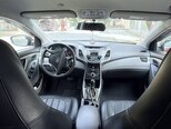 Hyundai Elantra-7