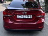 Hyundai Elantra-11