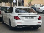 Mercedes E 220 d-4