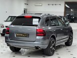 Porsche Cayenne-9