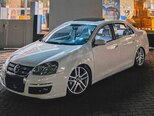 Volkswagen Jetta-1