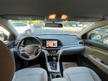 Hyundai Elantra-12