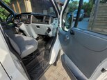Ford Transit-9