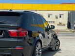 BMW X5 M-8