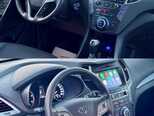Hyundai Santa Fe-12