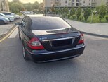 Mercedes E 220-2