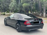 Mercedes E 220-11