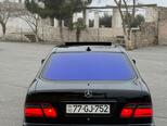 Mercedes E 320-7