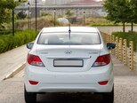 Hyundai Accent-9
