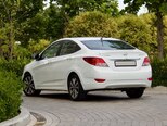 Hyundai Accent-4