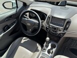Chevrolet Cruze-13