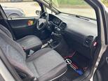 Opel Zafira-10