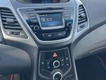 Hyundai Elantra-13