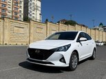 Hyundai Accent-2