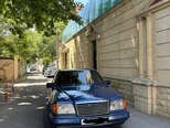 Mercedes 250 D-1