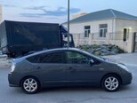 Toyota Prius-14
