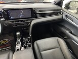 Toyota Camry-15