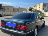 Mercedes E 240-3