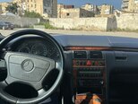 Mercedes E 240-5