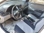Hyundai Accent-9