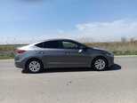 Hyundai Elantra-8