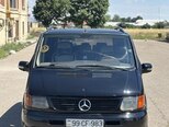 Mercedes V 220-3