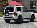 Mitsubishi Pajero-6