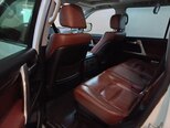 Toyota Land Cruiser-9