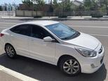 Hyundai Accent-2