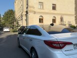 Hyundai Sonata-5