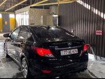 Hyundai Accent-2