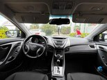 Hyundai Elantra-10